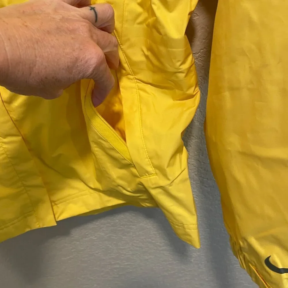 Nike Golf Storm-FIT Rain Jacket Medium Yellow - Picture 4 of 7